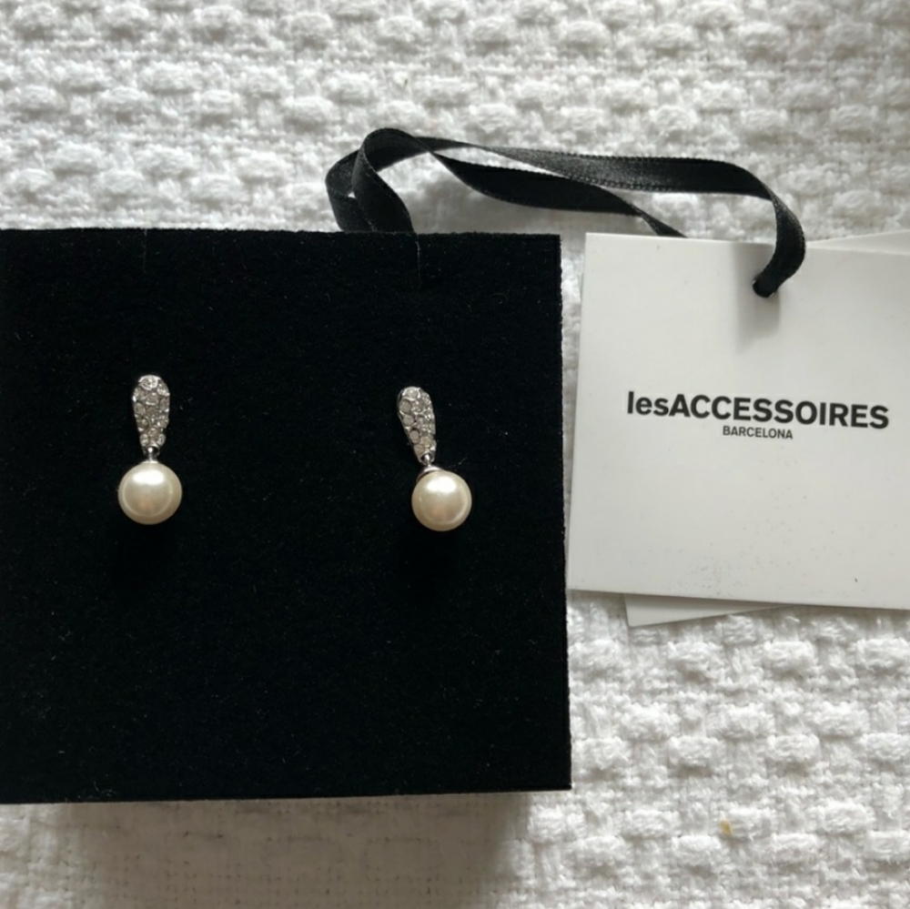 Pronovias pearl earrings